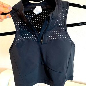 Lululemon crop top, Sz 8 Black